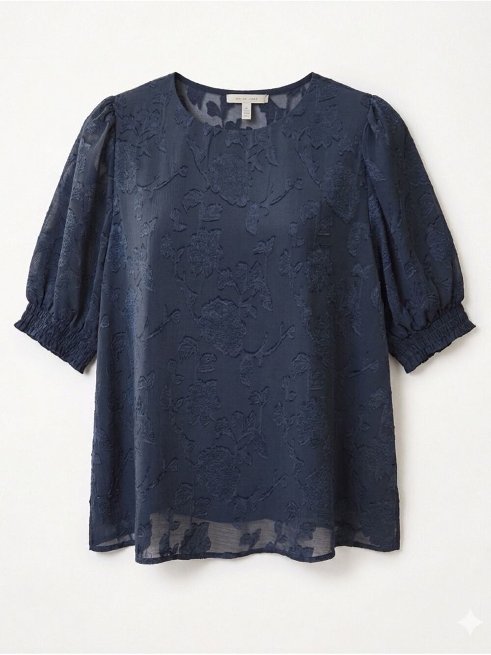 Beacon Apparel Floral Textured Blouse Lightweight Top Small